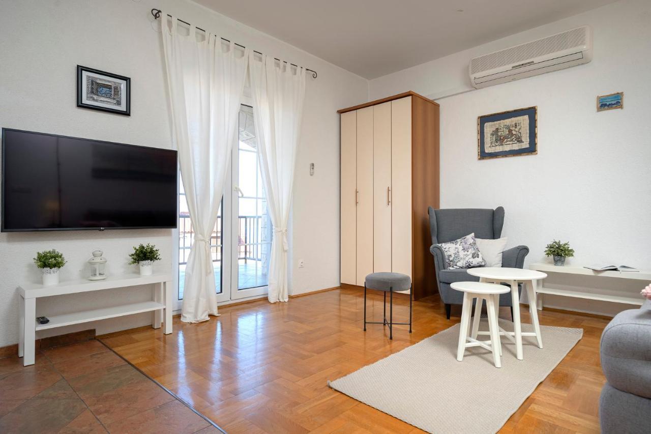 Apartment Nela Kalina Jelsa  Eksteriør billede