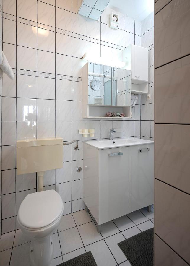 Apartment Nela Kalina Jelsa  Eksteriør billede